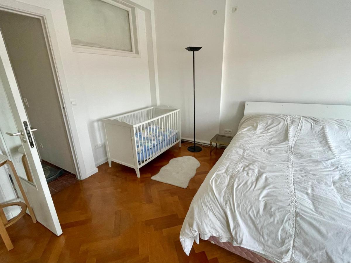 Superbe Appartement Duplex Avec Jacuzzi Brüsszel Kültér fotó